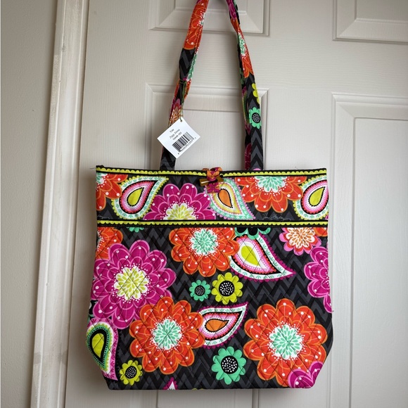 NWT Vera Bradley Ziggy Zinnia Toggle Tote Bag Retired Pattern - Picture 1 of 8